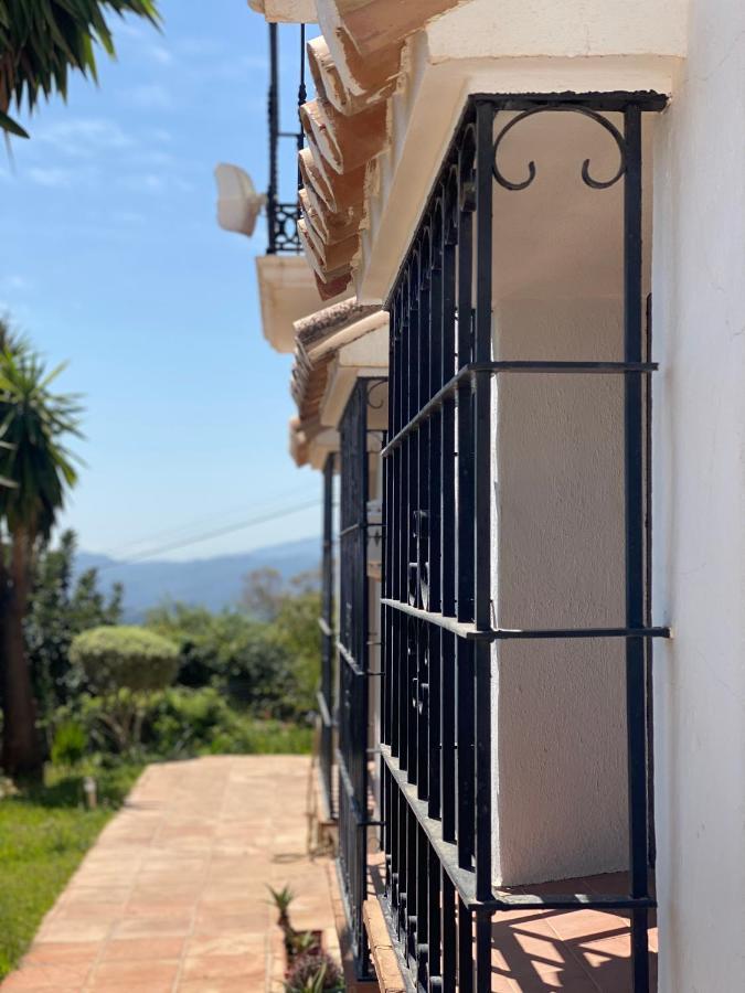 Terraced House In The Mountains With Fantastic View Hébergement de vacances